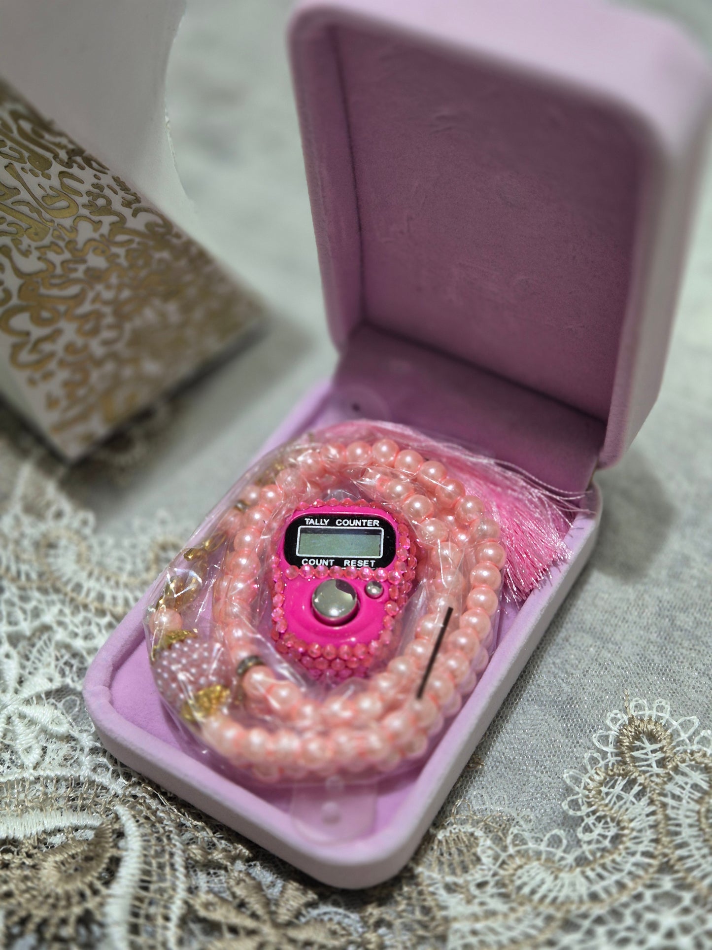 Luxury Islamic Tasbih Gift Set – Prayer Beads & Digital Finger Counter