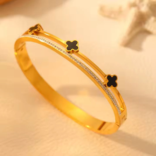 Clover Zirconia
